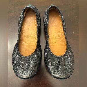 Tieks in Obsidian Black, Size 10.
